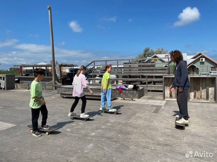 Скейт-инструктор/тренер