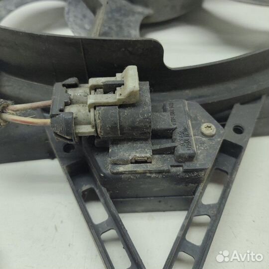 Вентилятор охлаждения радиатора Opel Zafira 2.2