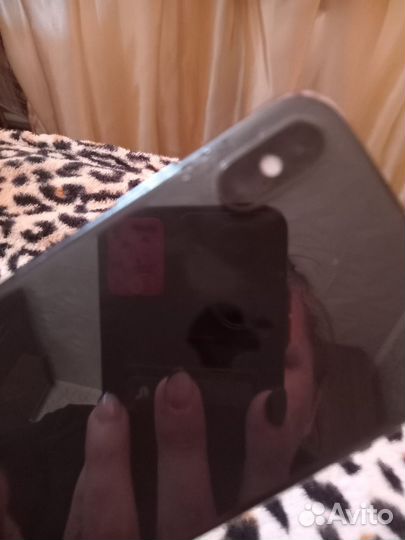 iPhone X, 64 ГБ