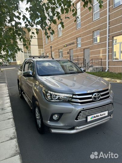 Toyota Hilux 2.8 AT, 2016, 245 000 км