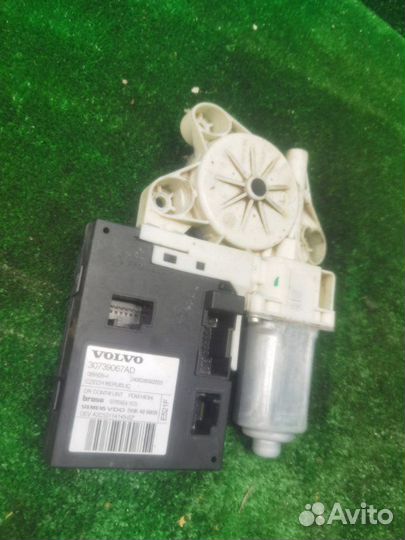 Моторчик стеклоподъемника передний правый Volvo