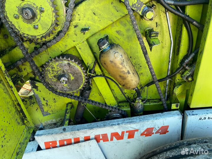 Пресс-подборщик Claas Rollant 44, 2005