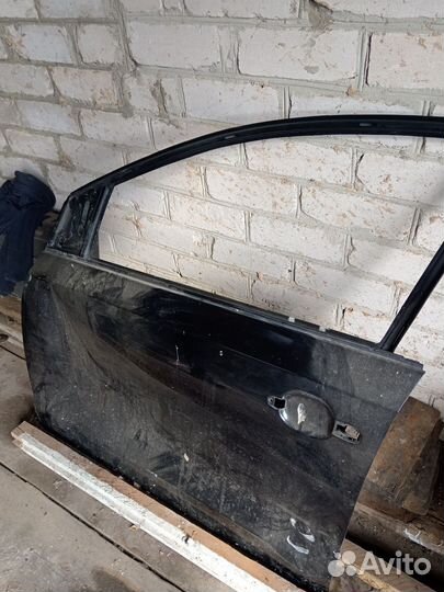 Дверь передняя левая на volkswagen polo седан