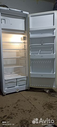 Холодильник indesit