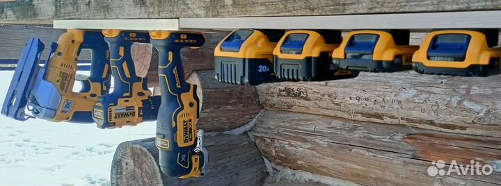 Dewalt держатели для акб и инструмента 6 шт