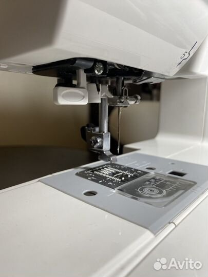 Швейная машина Janome DC3900