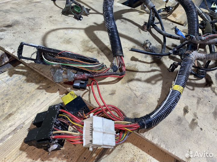 Renault symbol проводка моторная