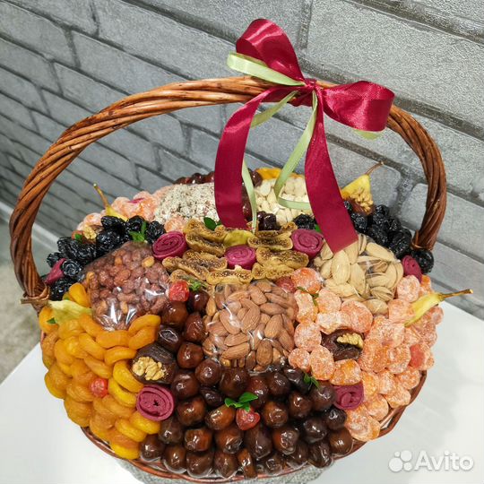 Букет из сухофруктов на 8 марта