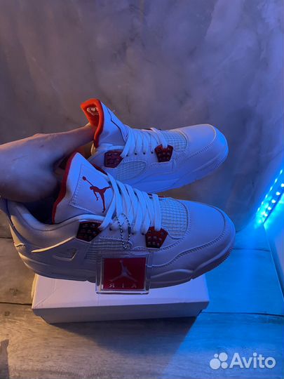 Nike Air Jordan 4 Retro