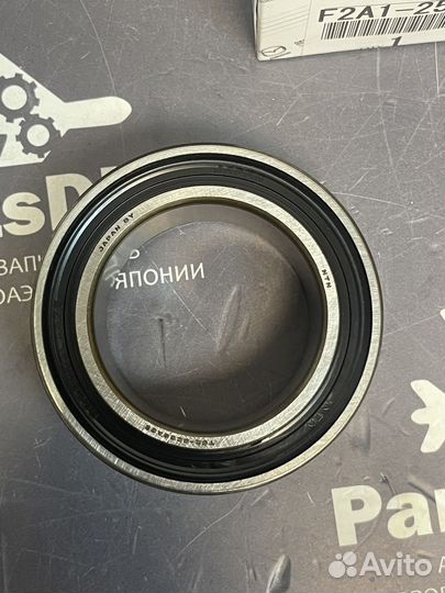 Подшипник правого привода F2A125155 Mazda