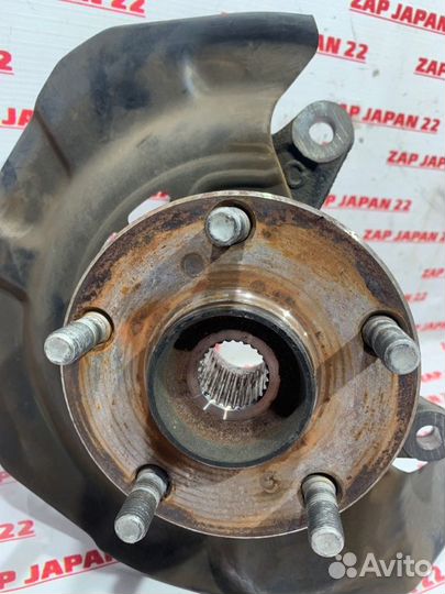 Ступица передняя правая Toyota Harrier ACU15 2azfe