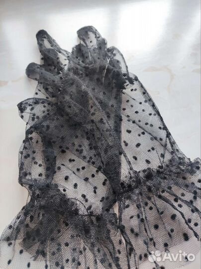 Чёрные перчатки в сетку