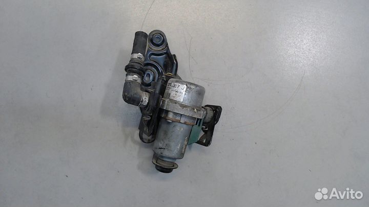 Насос вакуумный Audi A8 (D4), 2011