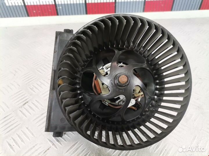 Моторчик печки Volkswagen Golf 3 2000 1J1819021C