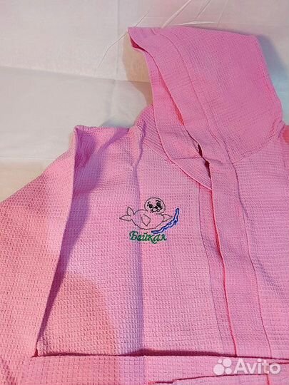 Набор: вафельные килт, полотенца, детский халат