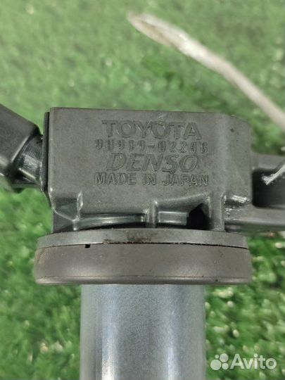 Катушка зажигания Toyota Avensis AZT250 1azfse
