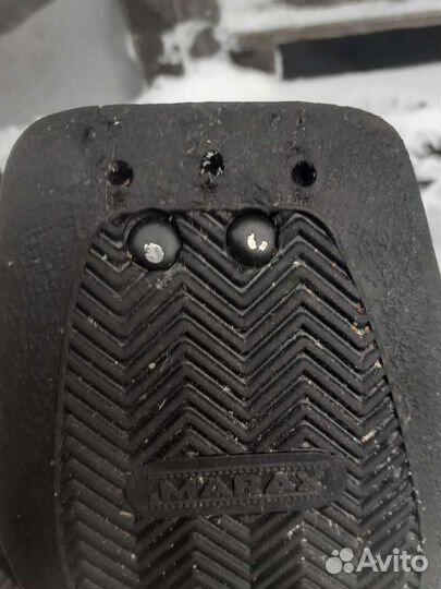 Лыжные ботинки