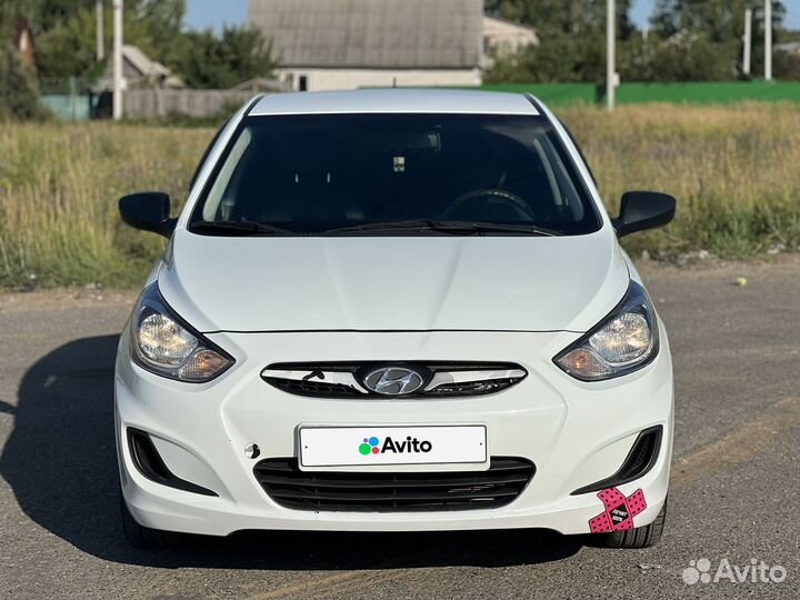 Hyundai Solaris 1.4 AT, 2012, 99 000 км