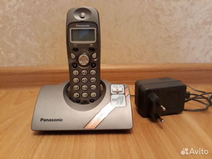 Радиотелефон «Panasonic KX-TDC410RU»