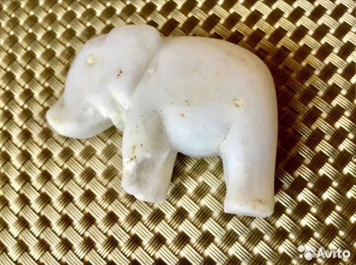 Смальта Колотая СССР/Слон фигурка мыльный камень