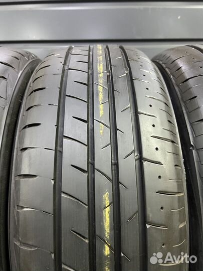 Bridgestone Playz PX-RV II 215/55 R17 94V