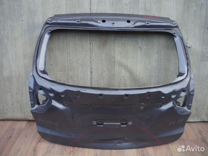 Крышка багажника №5 hyundai IX35 2013