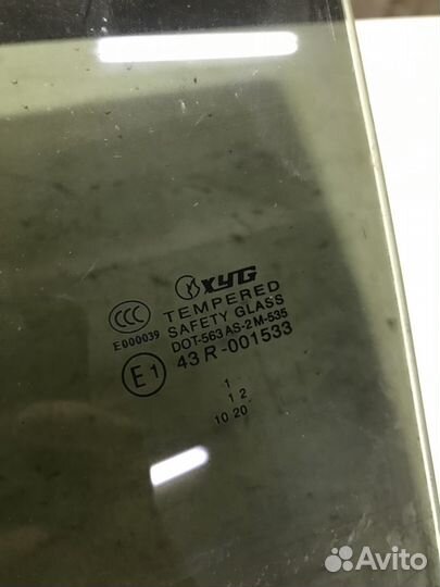 Стекло заднее левое Hyundai Santa Fe CM