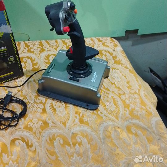 Джойстик defender codra M5