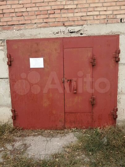 Гараж, > 30 м²