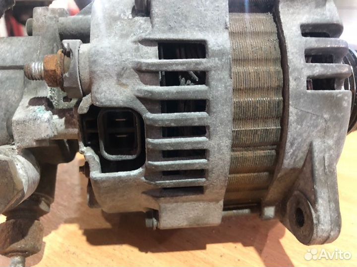Генератор Opel Astra H Family Zafira B 2004-2015
