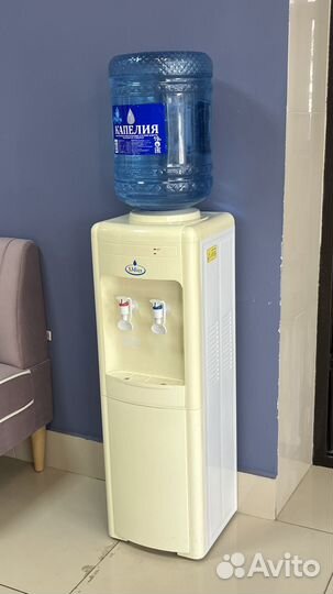 Кулер для воды напольный