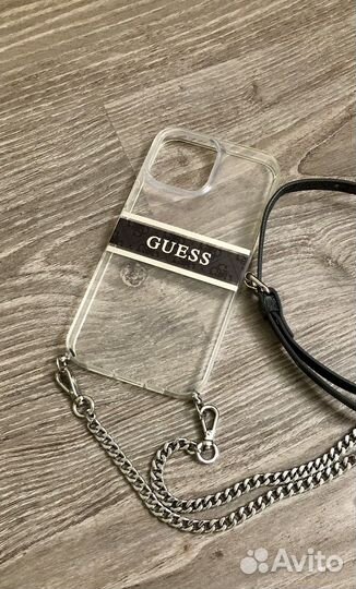 Чехол на iPhone 13 Pro Max с цепочкой кроссбоди