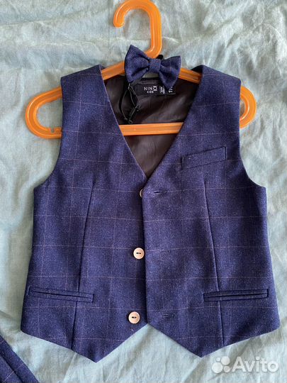 Костюм нарядный на мальчика 110-116