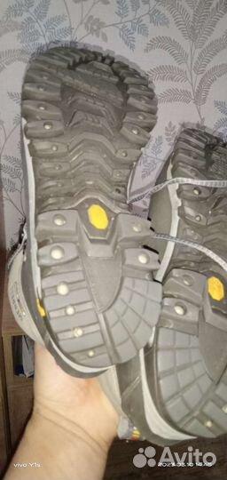 Трекинговые ботинки женские 39р