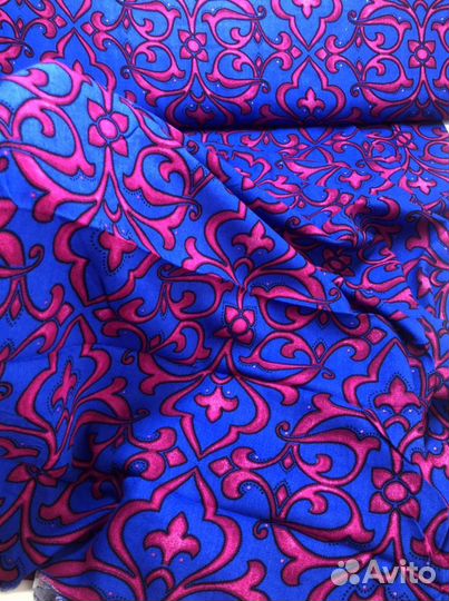 Вискоза розовый рисунок на синем