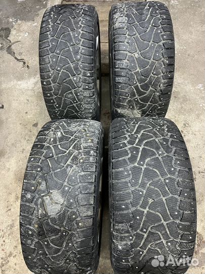 Pirelli Ice Zero 275/40 R20 и 315/35 R20 106T