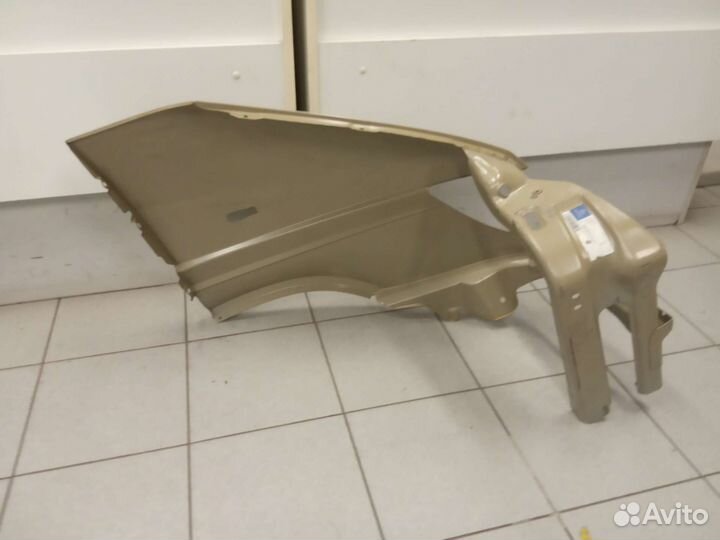 Крыло переднее левое Мерседес Спринтер 901- 904