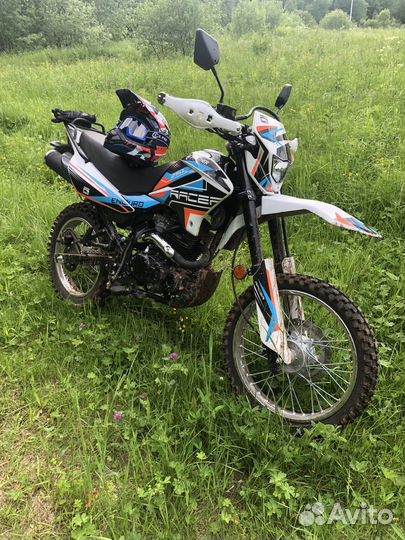 Мотоцик эндуро