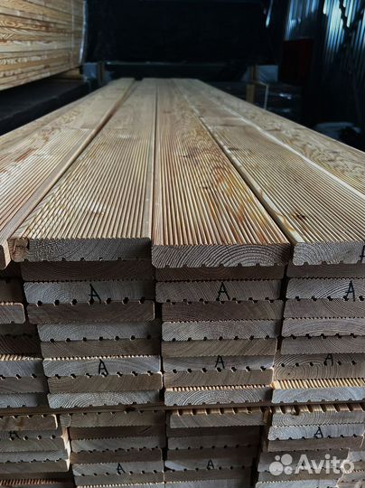 Прочные доски лиственницы