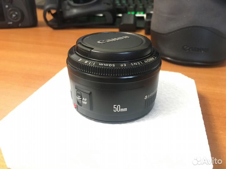 Canon EF 50mm f/1.8 II