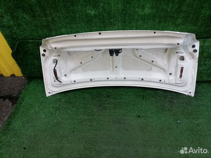 Крышка багажника Mitsubishi Lancer Lancer IX CS2A