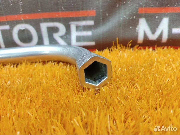 Балонник Volkswagen Passat B7 caxa 2011