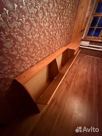 Изголовье кровати