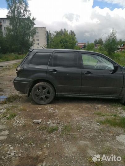 Mitsubishi Outlander 2.0 МТ, 2005, 260 000 км