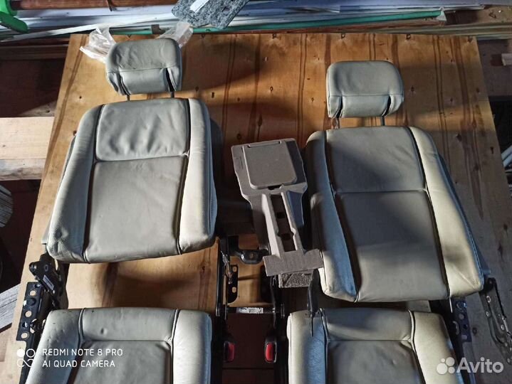 Третий ряд сидений Volvo xc90