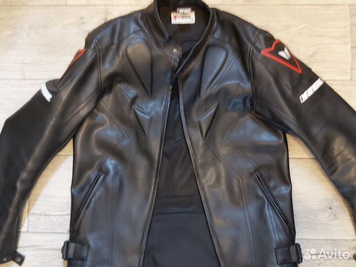 Мотокуртка dainese