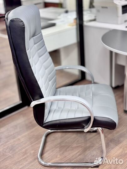 Компьютерное кресло