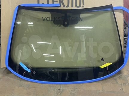 Лобовое стекло Skoda octavia A8 с обогревом VAG