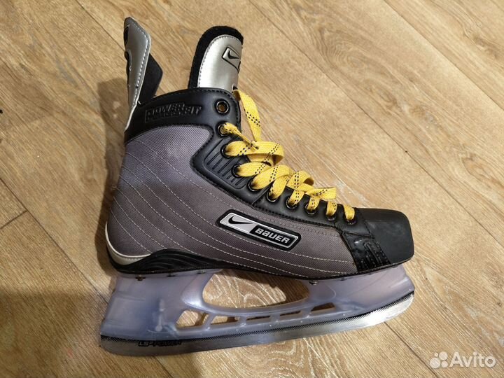 Коньки Bauer supreme 70 9D