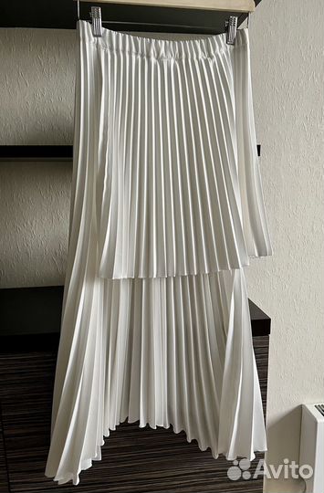 Юбка плиссированная белая